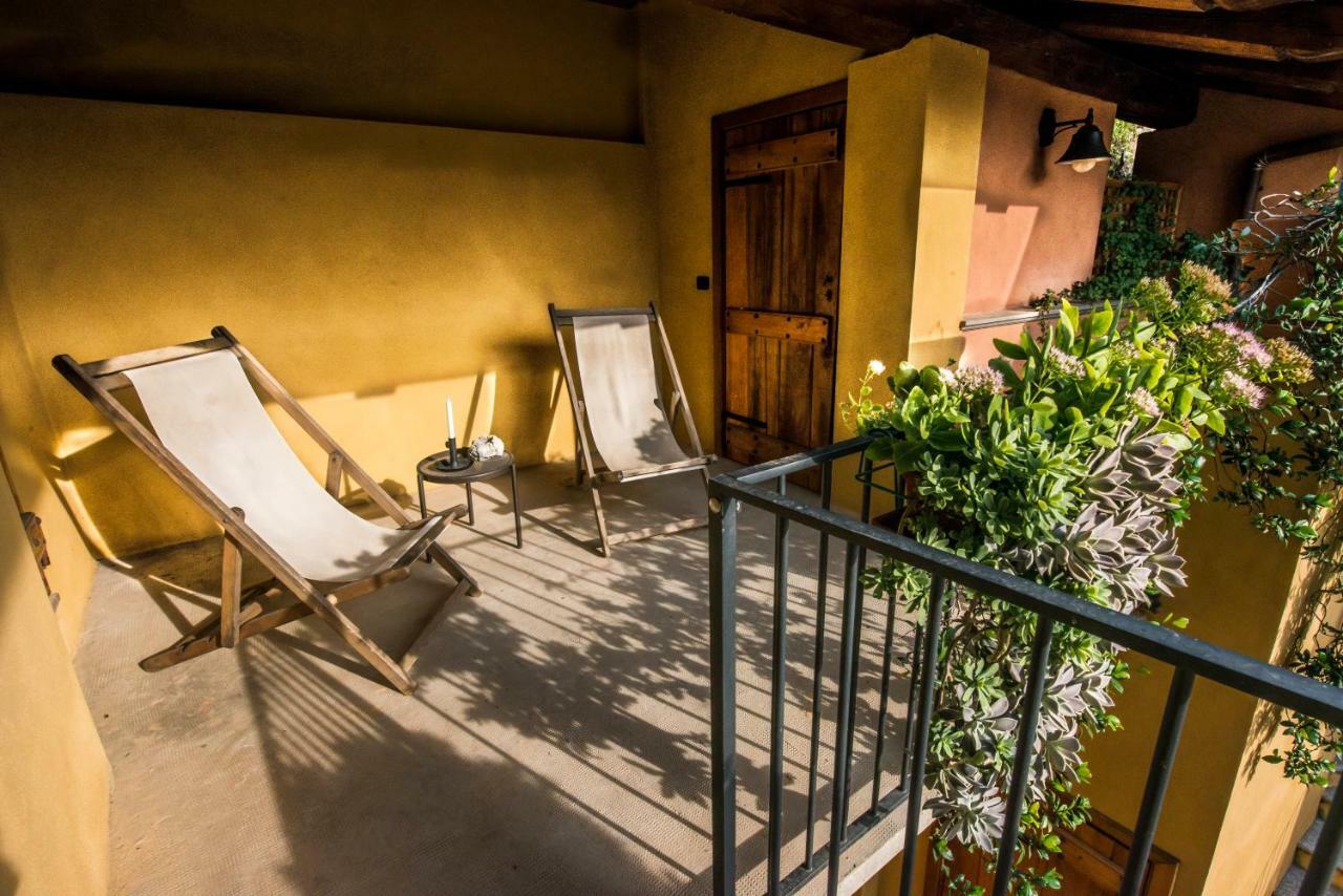 Albergo Ristorante Garibaldi Cisterna dʼAsti Exterior foto
