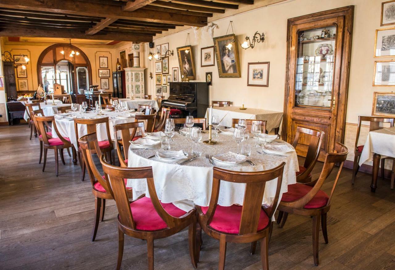 Albergo Ristorante Garibaldi Cisterna dʼAsti Exterior foto