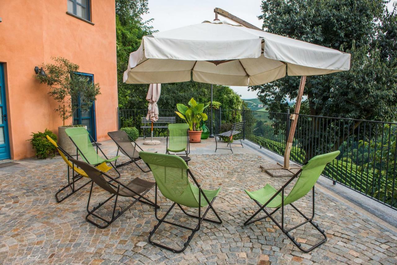 Albergo Ristorante Garibaldi Cisterna dʼAsti Exterior foto